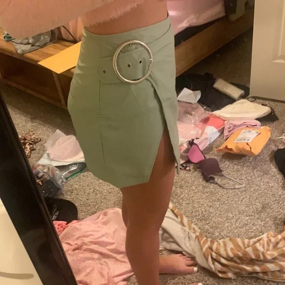 FOR LOVE & LEMONS
TALIA MINI SKIRT - Picture 6 of 7